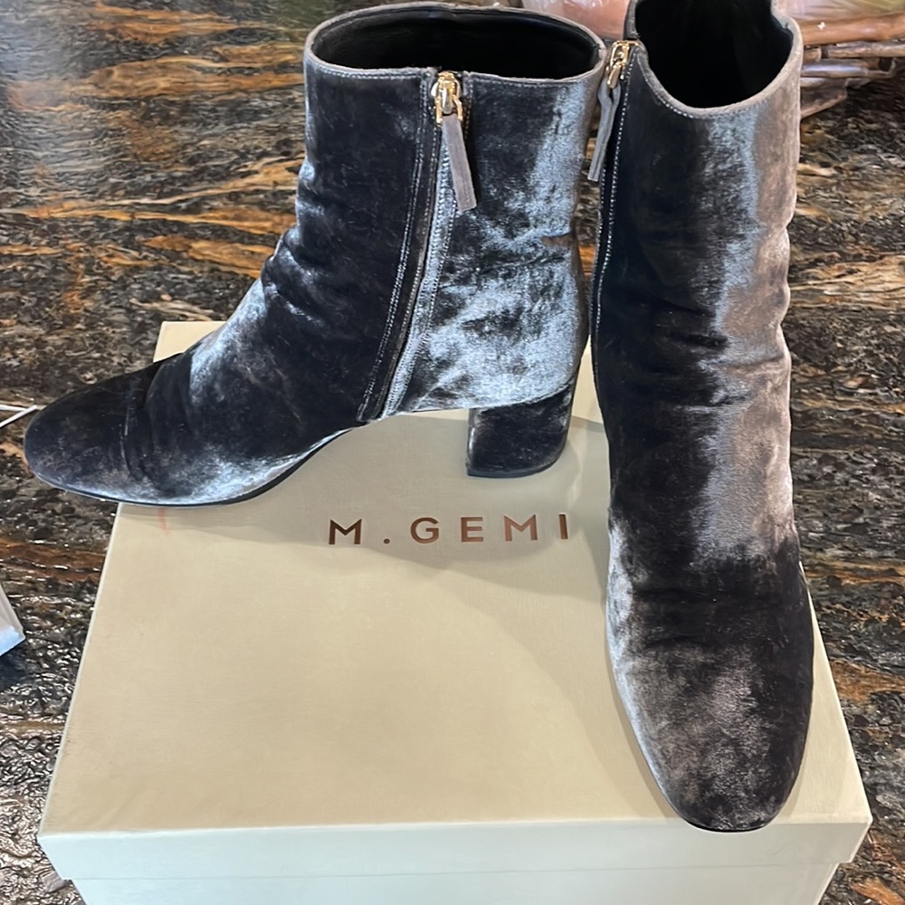 M. Gemi Velvet Corsa Bootie